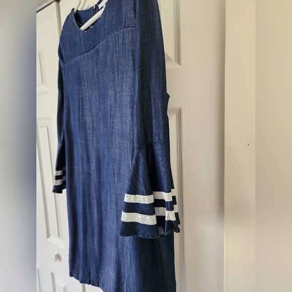 Blue Chambray Dress with Bell Sleeves - Picture 4 of 11